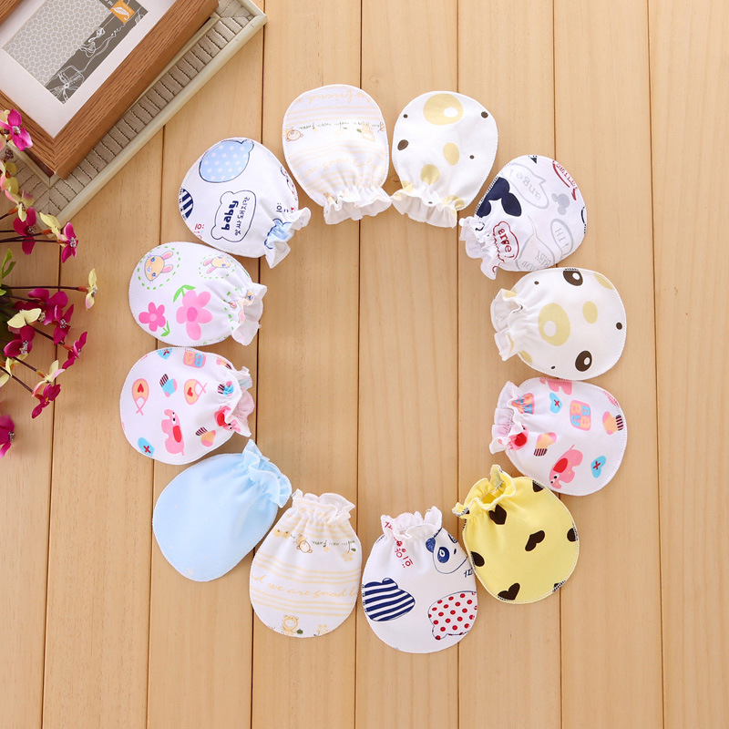 Baby gloves anti-face theorist Spring and autumn can nibble at first newborn baby small baby anti-grip armchair Summer thin section-Taobao
