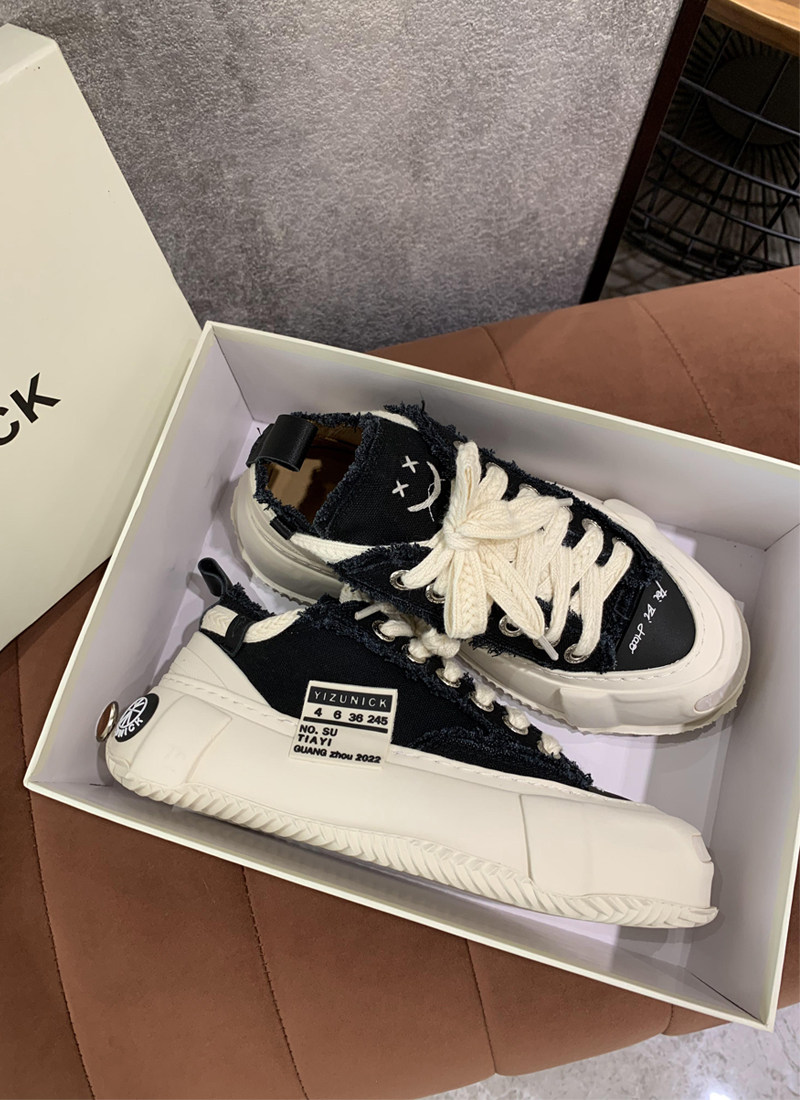 Wu Jianhao Yang Chaoyue same thick-soled canvas shoes women's hidden models beggars increase the opening laughing men's casual sneakers