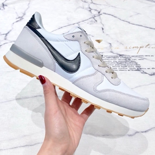 Nike 复古耐克跑鞋