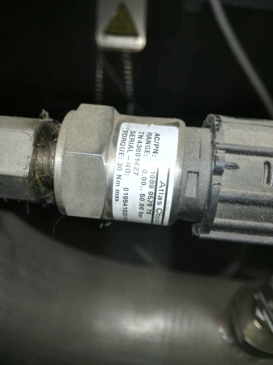 Atlas screw-type air compressor original load pressure sensor 1089957976