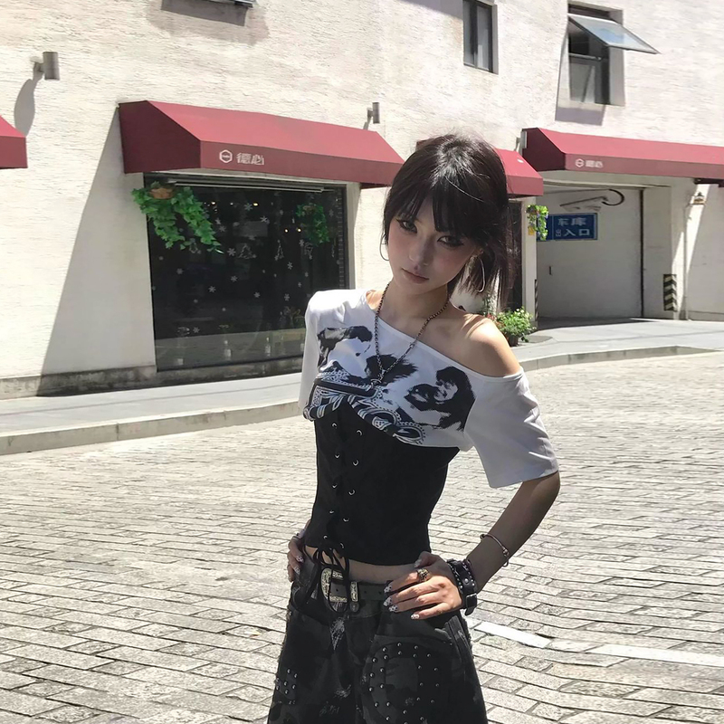 Millennial Subculture Y2K Summer New Style Patchwork Fake Two-Piece Waist-Cinching Tie Short-Sleeve T-Shirt Off-Shoulder Corset Top for Women Millennial Subculture Y2K Summer New Style Patchwork Fake Two-Piece Waist-Cinching Tie Short-Sleeve T-Shirt Off-Shoulder Corset Top for Women
