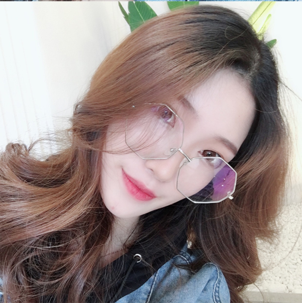 Kính gọng kính lớn của Nhật Bản khung màu đỏ với kim loại hình bát giác hình bát giác phẳng có thể được trang bị mắt cận thị gọng kính cận nam