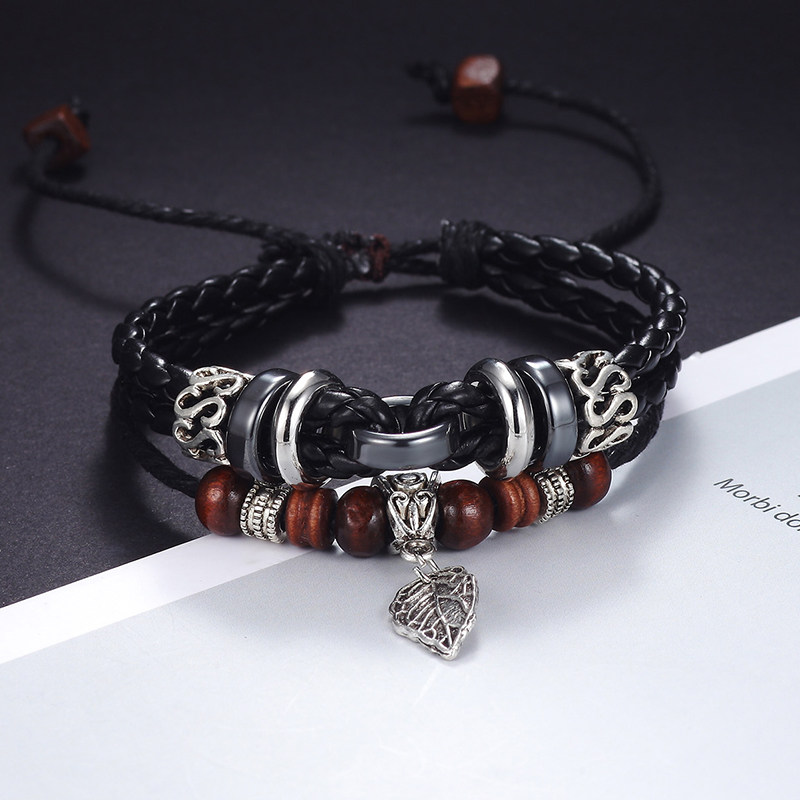 Handmade Men's Han version of the Tidal Male Design Weaving Couple Teen Children's Hands Accessories Bracelet Women's Hand String Jewelry