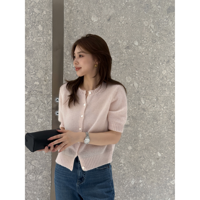 Li Xiangxiang's Heart-Warming, Gentle, and Elegant Mohair Wool Round-Neck Loose-Fitting Slimming Pink Short-Sleeved Knit Top