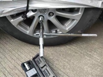 Car cross strengthens Volkswagen new Santana Zhijun Hana Jetta Poussin tire wrench removal tool