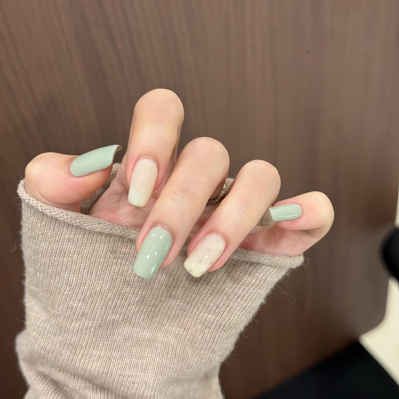 Purely Handmade Wearable Nails, Green Square Polka Dot Nail Patches, Fresh and High-End, Elegant and Complexion-Enhancing, Removable Nail Pieces