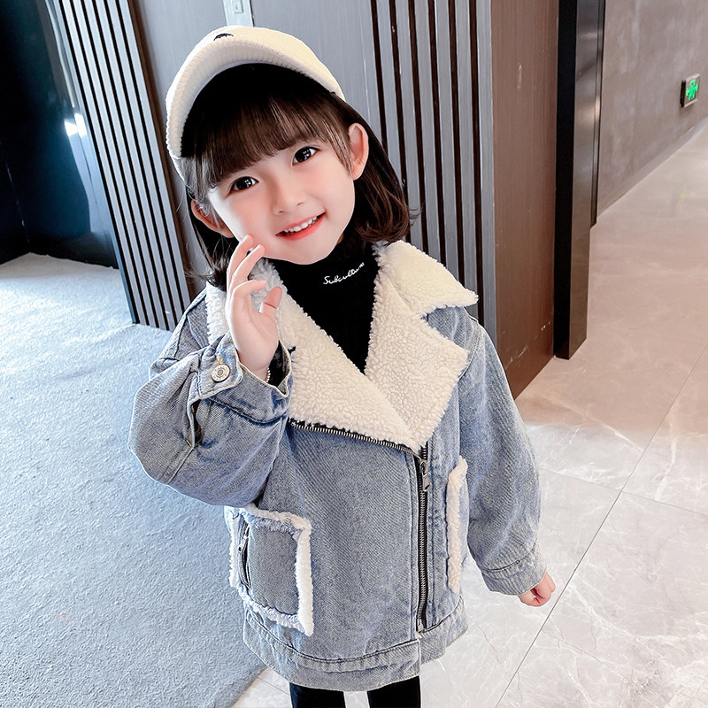 Girl Lamb Suede Winter Clothing 2023 New Child Handling Cotton Cotton Clothes Little Girl Pike Clothes