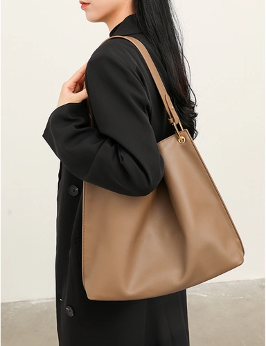 Корейский 2023 Ниша Независимая дизайнерская мода и отдых, мягкая кожаная на кожаное плечо на косое наклонное