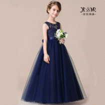 Childrens evening gowns tug Long dress Girl with dress Princess Liondress Princess Leia CUHK Scout Piano Presenter Perform Out