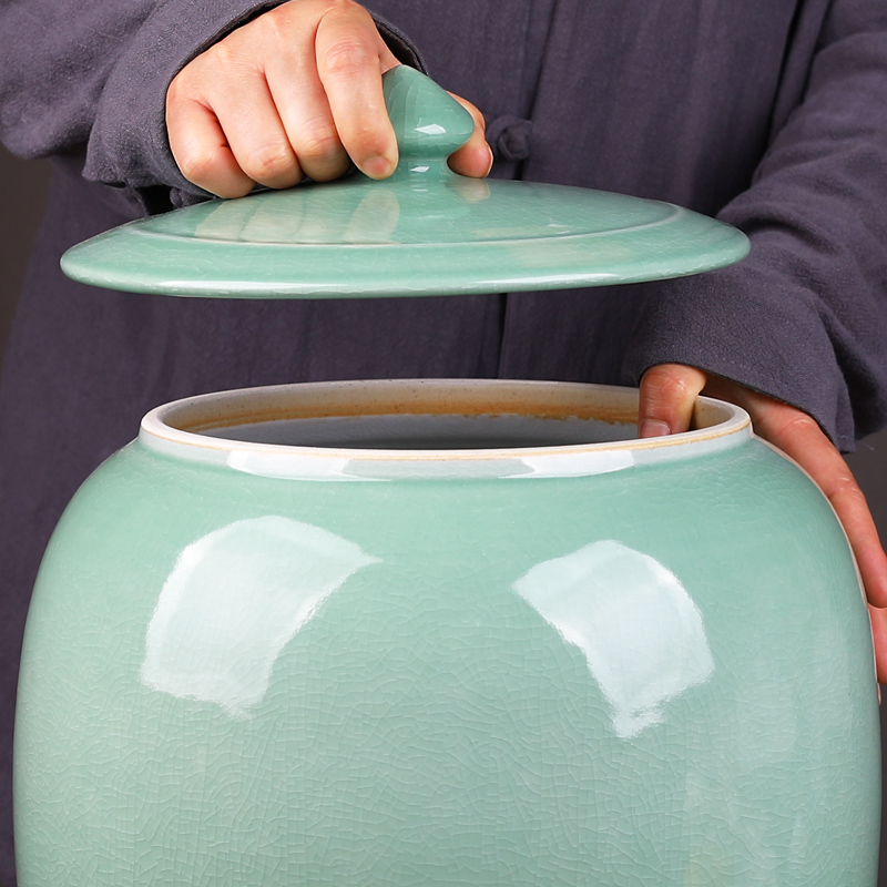 Jingdezhen barrel ricer box ceramics with cover surface oil tank household seal m tea pot moisture storage tank