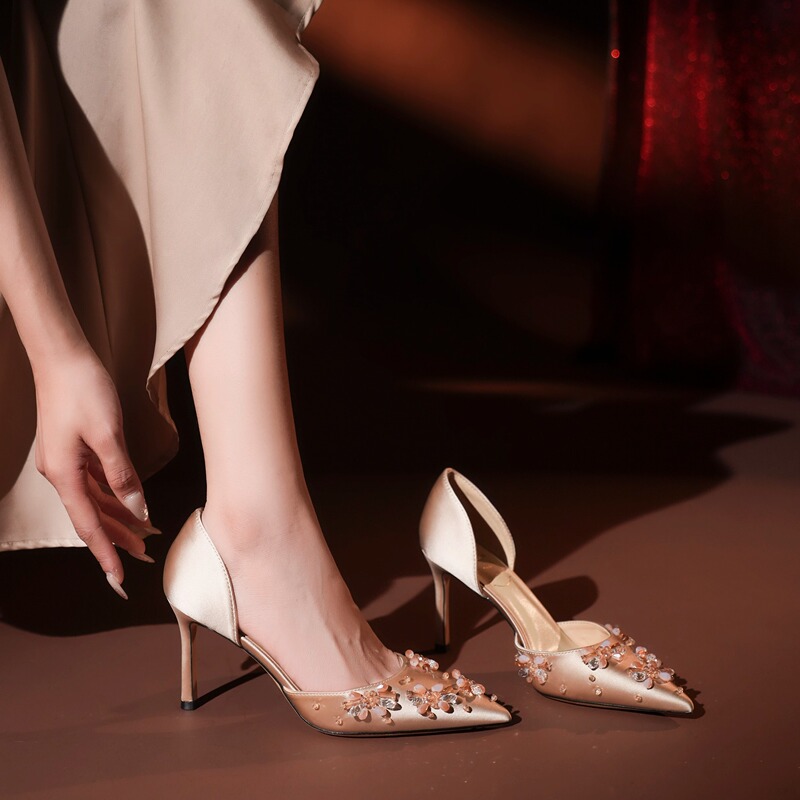 Sheepskin! Stunning High Heels 2026 New Bridal Shoes, Suitable for Everyday Wear, Hollow Stiletto Wedding Shoes for Women Sheepskin! Stunning High Heels 2026 New Bridal Shoes, Suitable for Everyday Wear, Hollow Stiletto Wedding Shoes for Women