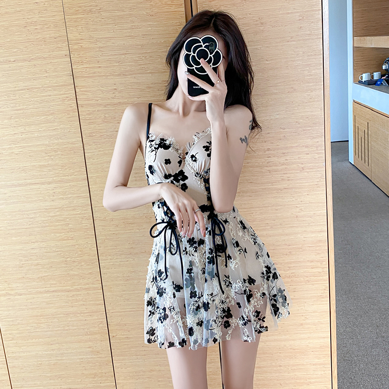 Swimsuit Women's Summer 2022 New Fashion Veil slim South Korea's High Sensation Shatter Conservative Student Spa