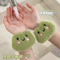 1 пара зеленых лягушек