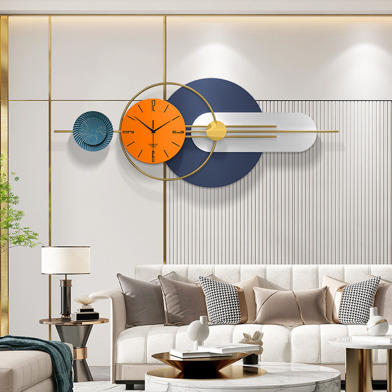 Modern light luxury clock living room background wall decoration wall clock wrought iron mute clock creative wall decoration wall clock