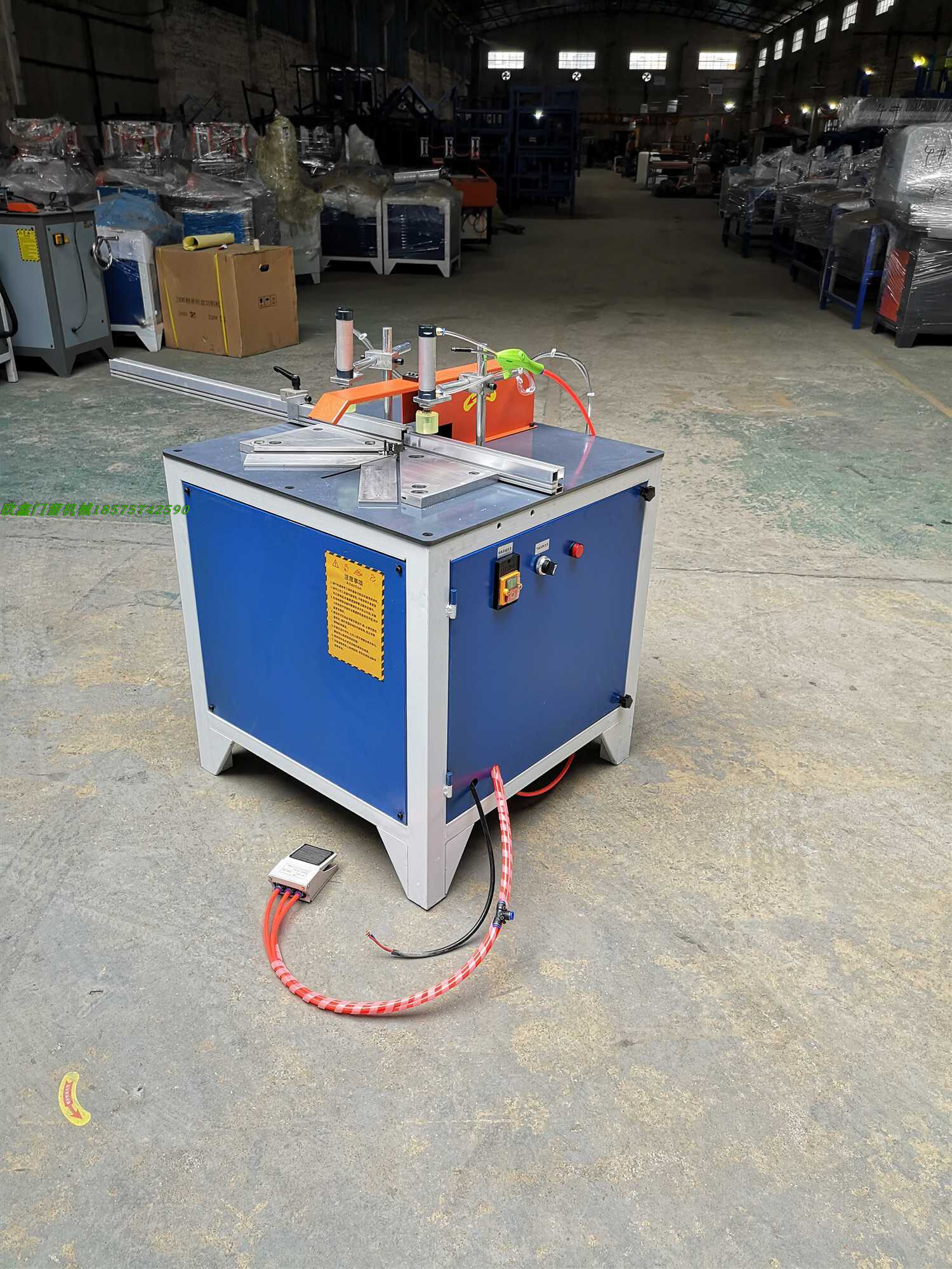 Full aluminum material cutting machine for precision type aluminum cutting machine 45 degrees 90-degree cutting machine manufacturer multi-angle