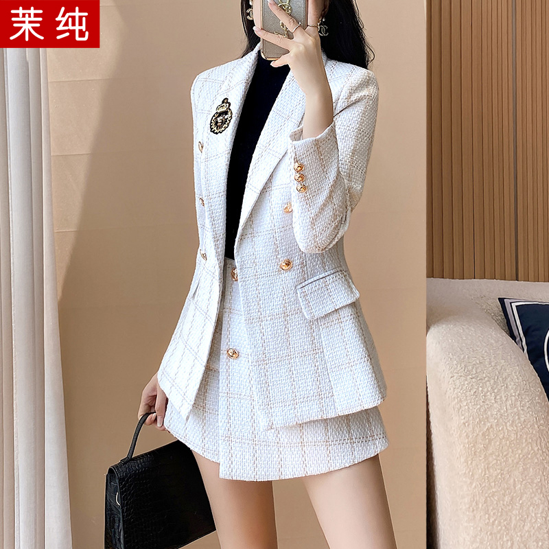 Women's Blazer 2026 New Style White Plaid Green Lapel Suit Two-Piece Set Fashionable and Chic Chanel-Style Suit Women's Blazer 2026 New Style White Plaid Green Lapel Suit Two-Piece Set Fashionable and Chic Chanel-Style Suit