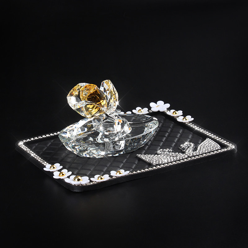 Car perfume seat car interior accessories rose perfume ornaments crystal high-end creative personality women's decorative supplies