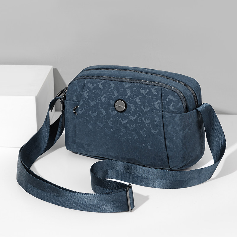 Women's bag new 2021 fashion large-capacity autumn mother's all-match Oxford canvas commuter bag shoulder messenger bag