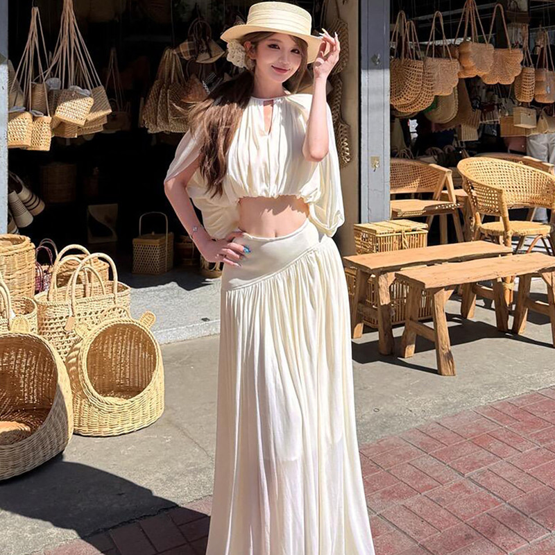 2026 Summer New French Gentle Style Waist-Revealing Suit, Vacation Style Short Top + Long Skirt Two-Piece Set