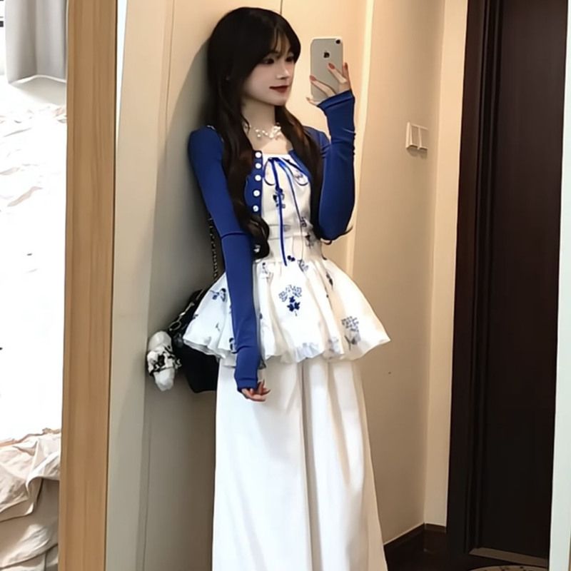 Summer Hot-Selling Outfit Set: New Women's Summer Blue and White Porcelain Print Camisole, Klein Blue Cardigan, and Wide-Leg Pants Set