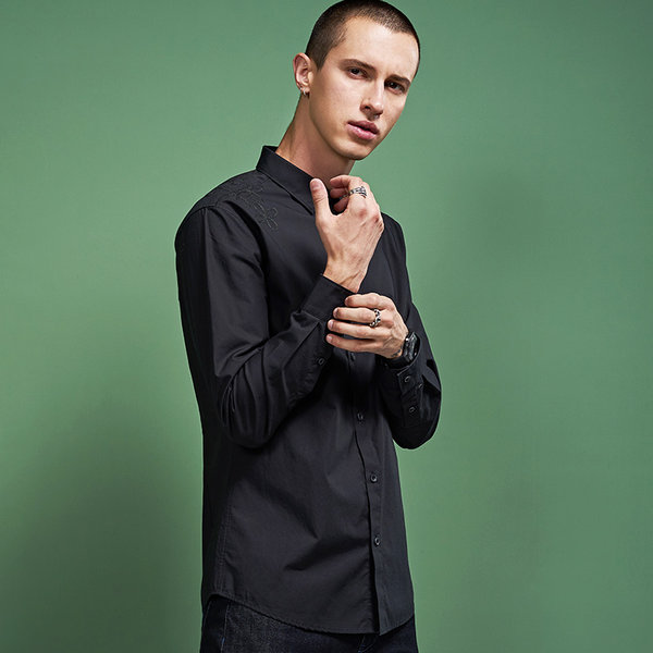 七匹狼旗下高端男装品牌 圣沃斯 男士港风长袖衬衫 天猫优惠券折后￥109包邮（￥199-90）