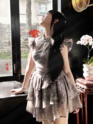 muggle studio's 80-piece black gold Tencel Chinese girl Flying sleeveless original innovative Chinese plant-dyed puffy skirt