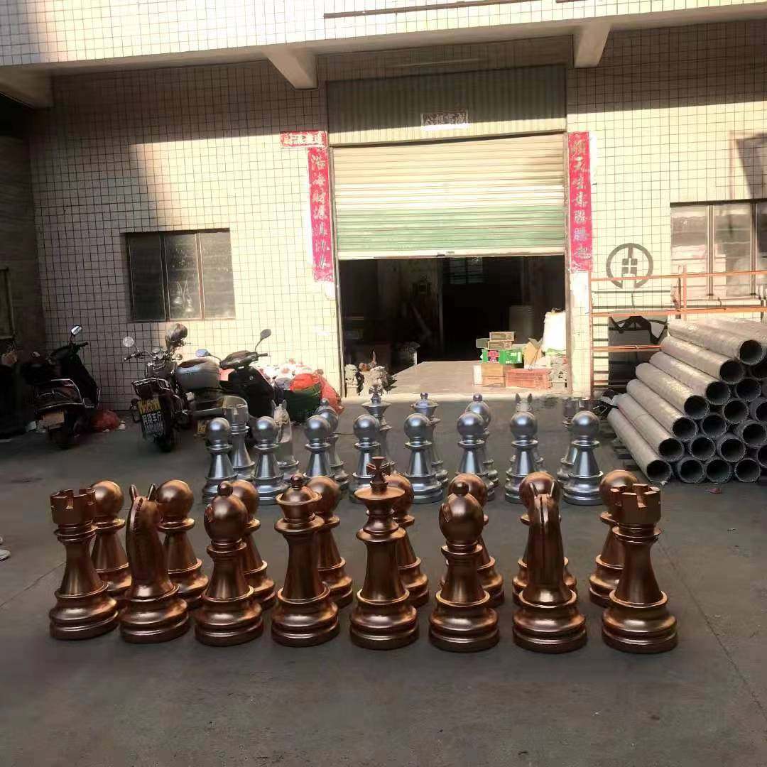 深圳定制泡沫保丽龙大型国际象棋兵摆件，如何实现橱窗展示效果最佳？