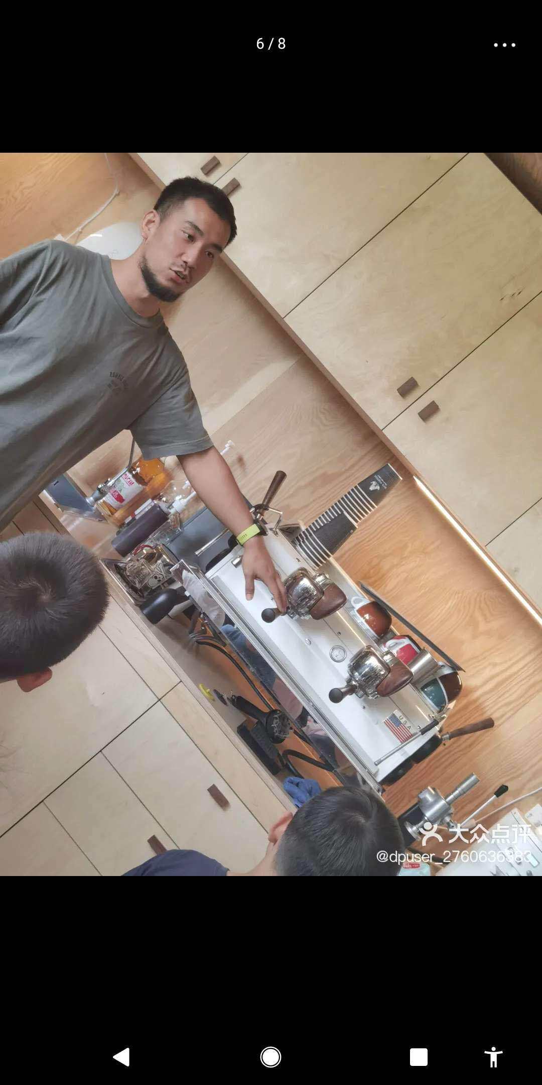 Pure Coffee Baking Workshop and offline Experience Shop regularly hosts 1 pair of 1 coffee raffin class and handmade coffee