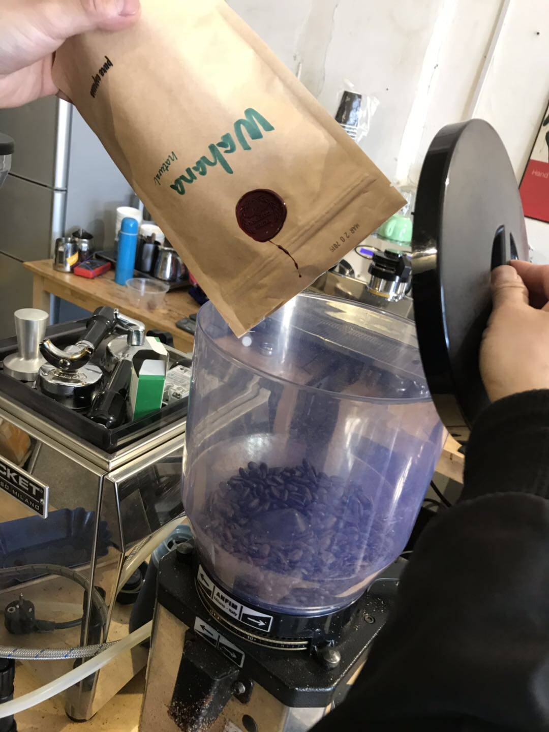 Lower single custom-made ear hanging coffee Choose a single item on sale and then help you make 7 yuan a