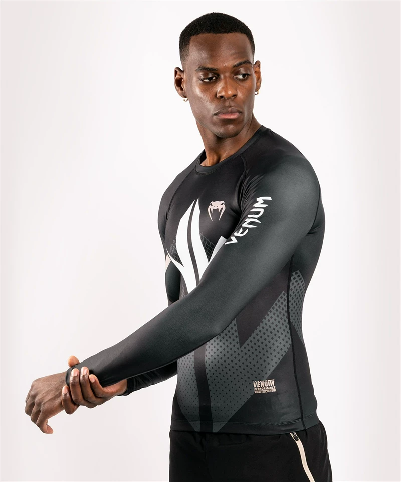 Плотная ко-брендированная длинн sleeve T-shirt с компрессной курткой VENUM Arrow Loma Signature Venom Lomaqin Ke