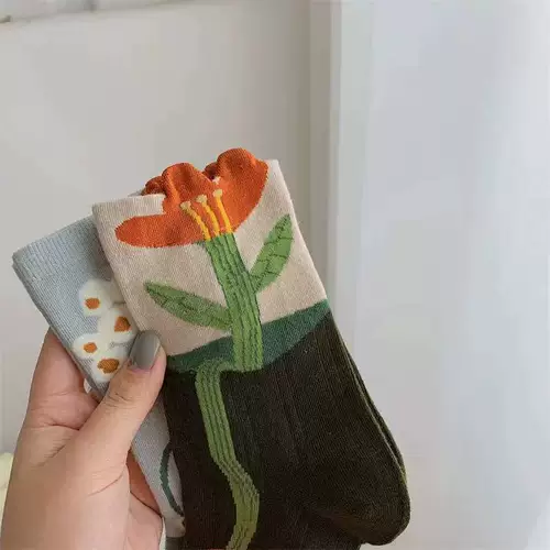 Ник носки маленький свежий ролл -дизайн цветочного дизайна Японский универсальный сложенный сложен