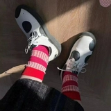 Фонарь в стиле Nick Socks, знаменитость из Интернета, Xiaohongshu, тот же стиль, нишевый дизайн, нагроможденные полосы, модные дамы, корейская версия