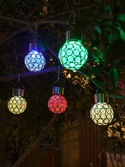 New solar outdoor lights household waterproof hanging lights courtyard garden layout terrace balcony landscape atmosphere decoration