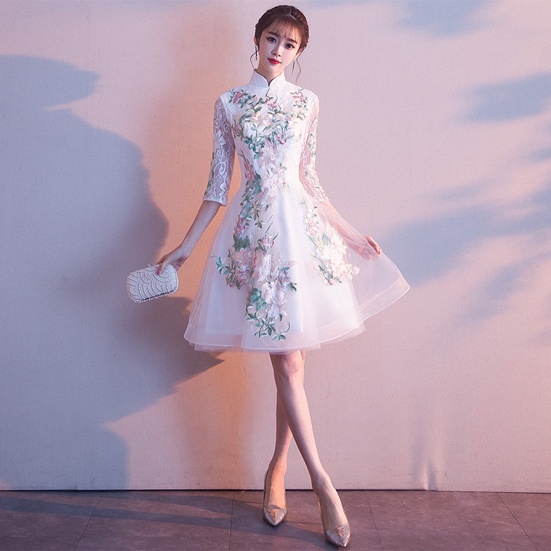 Улучшенная версия нового летнего китайского короткого вечернего платья cheongsam 2026, которое хозяйка может носить ежедневно в одежде подружки невесты
