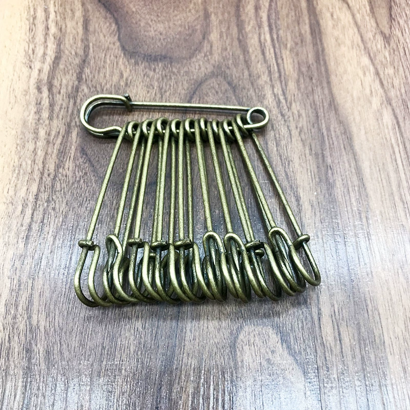 Áo len pin pin retro đơn giản lớn trâm cài áo choàng len áo đôi sử dụng pin cardigan khóa trâm - Trâm cài ghim cài áo vest nữ
