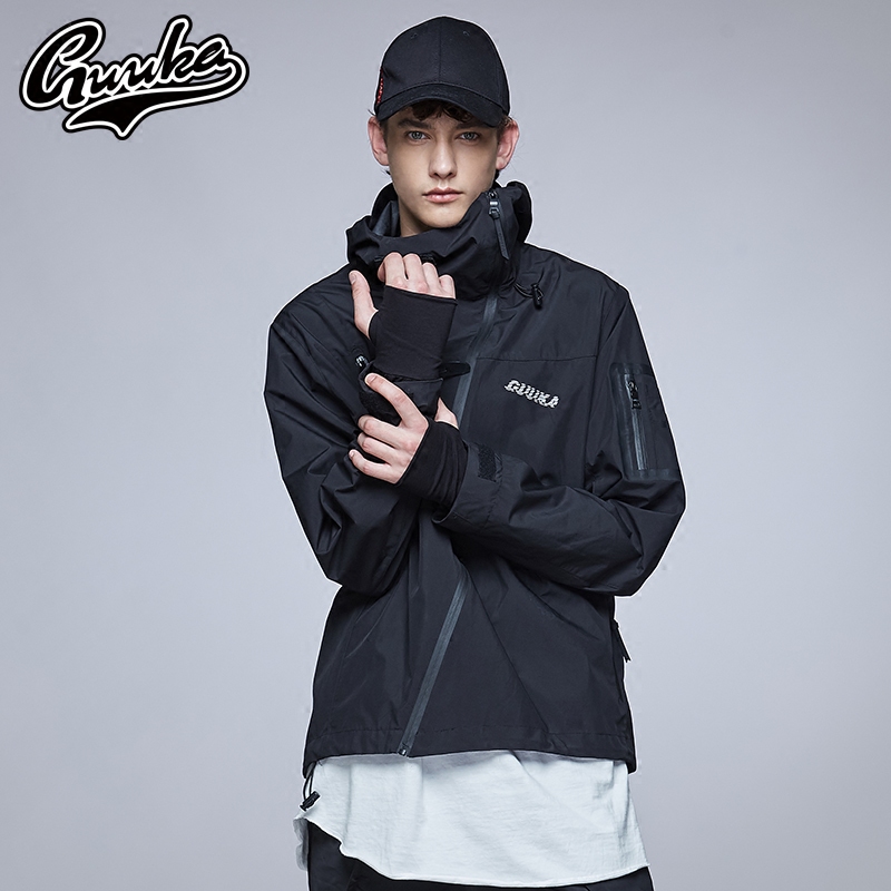 Guuka tide brand functional windbreaker jacket male teen Li now the same Japanese black stormtrooper male loose
