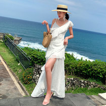 Hainan Sanya beach dress Seaside resort suspenders off-the-shoulder white temperament split sexy dress female Xia Chaoxian