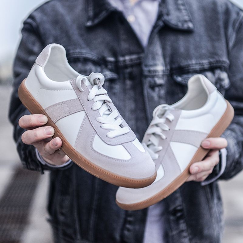 Breathable Retro German Training Shoes for Men and Women, Genuine Leather Versatile White Shoes, Couple Sneakers, Japanese Style Casual Flat Shoes, Trendy