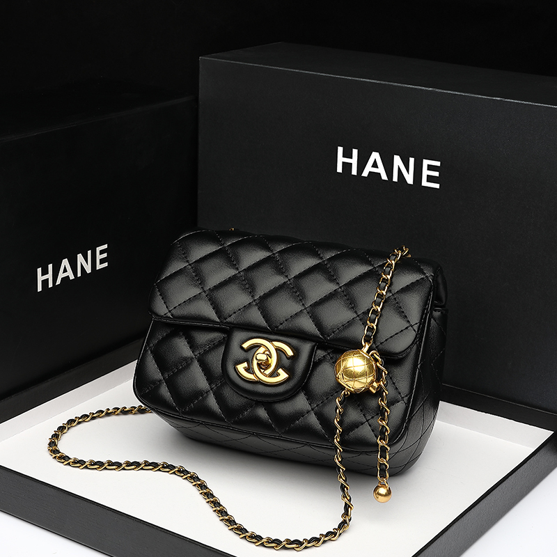 Fragrant ­ Nair Fang Fat Lady Bag 2025 New Style Chanel-Style Genuine Leather Women's Bag with Quilted Chain for Shoulder and Crossbody Wear.