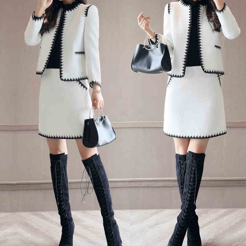 Little fragrant wind, subsuit skirt woman 2020 autumn and winter new fashion temperament name Yuanyu, and two sets of damp