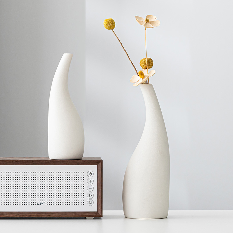 Japanese-style small-caliber vase modern minimalist art niche white ceramic dry flower porch living room decoration ornaments