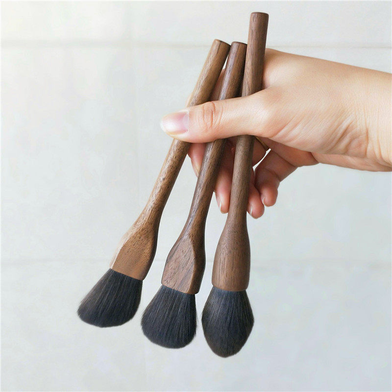 Special soft handmade series antique style walnut makeup brush soft trim brush highlight brush blush brush loose powder brush