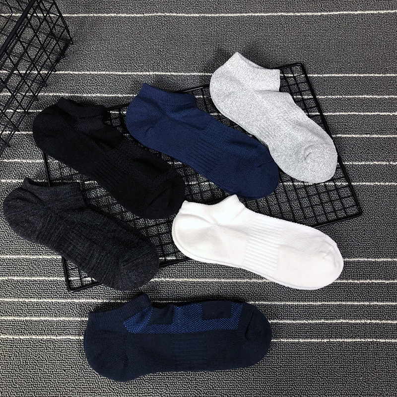 Thickened shallow towel bottom sports pure cotton running socks men's low-help sweat-absorbing fitness running black socks trend