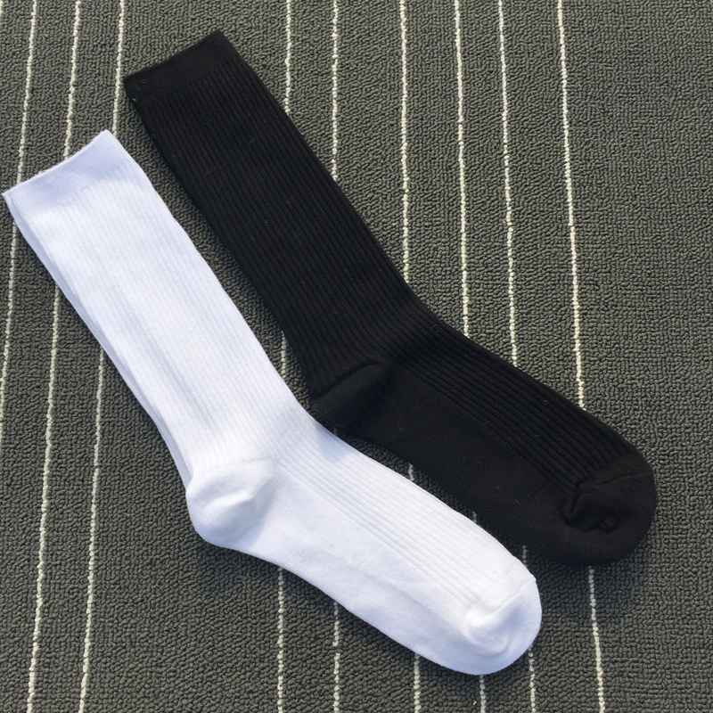 5 pairs of men's fashion wild cotton summer black and white medium long tube thin socks College Port wind gentleman business solid color