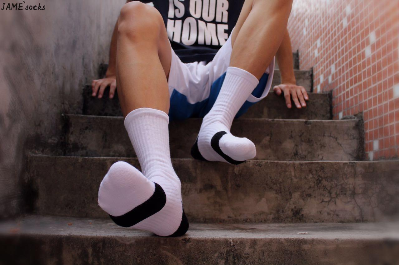 Của nam giới cao vớ bóng rổ nam dày khăn dưới elite vớ cotton thể thao dài ống bóng rổ khăn socks vớ trắng vớ thể thao chống trượt