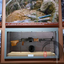 Warriors Props Museum Weapons Exhibits Vietnam War Soviet RPD56 Class with light machine game physical model pendulum