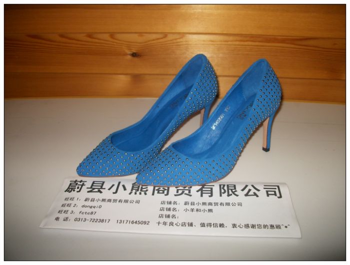 Blue High Heel Shoe Genuine Leather Goat fine heel Goddess Shoe Banter Wedding Model Shoe Rivet Fashion Breaking 2001