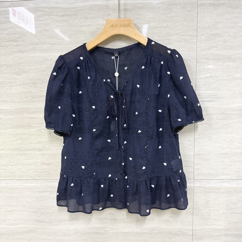 Same Style as in the Mall E27Bs117 Exclusive Fashion Blouse 2026 Summer New Heart Flower Casual Top for Women Same Style as in the Mall E27Bs117 Exclusive Fashion Blouse 2026 Summer New Heart Flower Casual Top for Women
