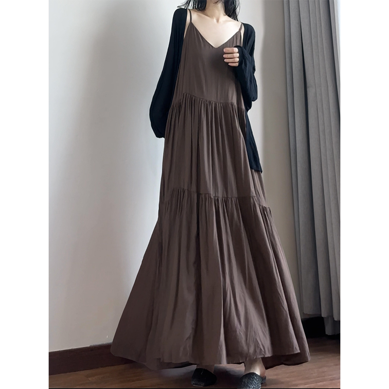 Retro-Style Suspender Dress with Artistic Flair, Suitable for Slightly Plump Figures, Lazy Style Long Dress in Coffee Color, Casual, Loose, Slimming, Versatile Dress