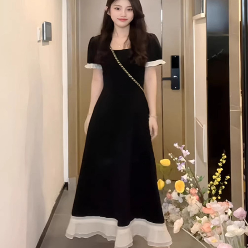 Plus-Size Women's New Summer Dress, Fat-Friendly, Tummy-Concealing, Slimming, French Hepburn Style Little Black Dress, Elegant and Sophisticated Plus-Size Women's New Summer Dress, Fat-Friendly, Tummy-Concealing, Slimming, French Hepburn Style Little Black Dress, Elegant and Sophisticated